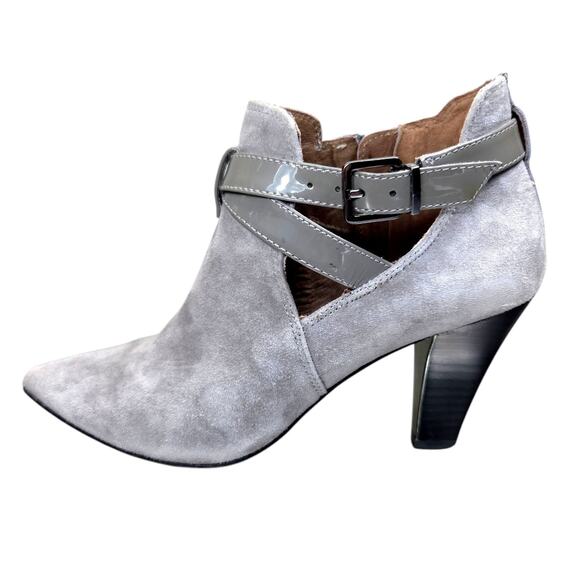 DONALD Pliner Grey Suede Womens Designer Boots Buckles Shoes Booties Size 6.5M - Picture 3 of 11